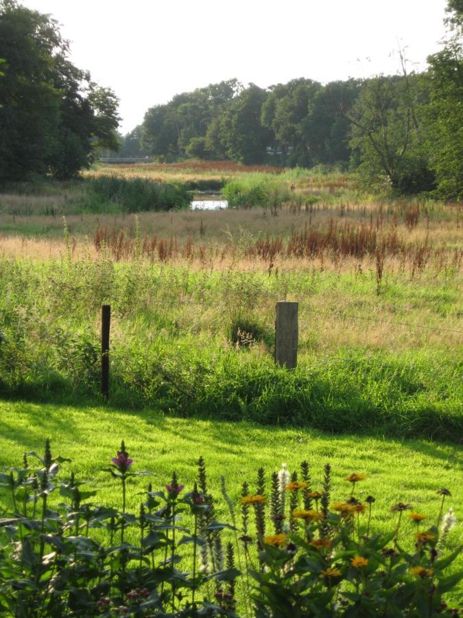 Natuurlogies Buurse Buiten Χαακσμπέργκεν Εξωτερικό φωτογραφία